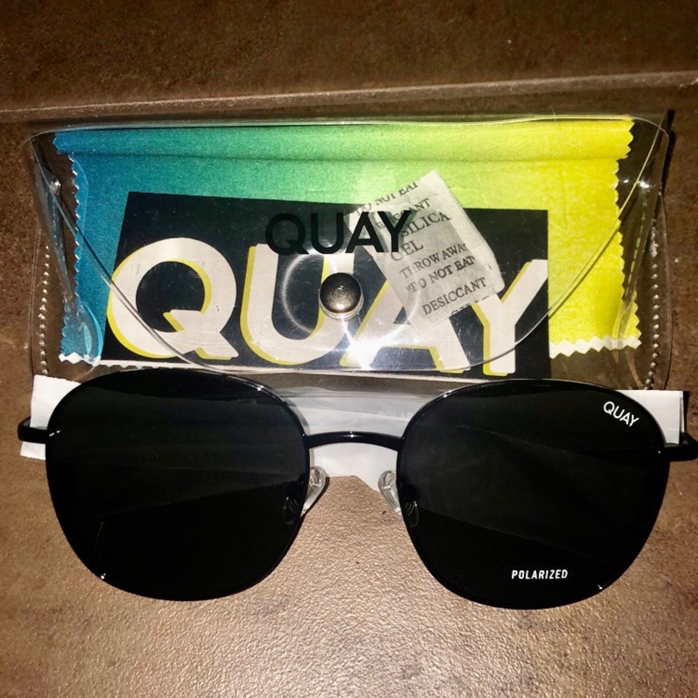 QUAY Jezabell Sunglasses